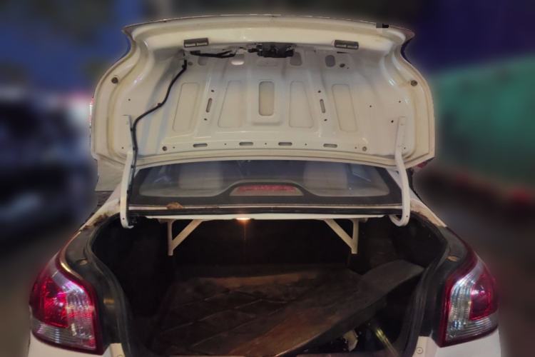 Used Baojun 630 2012 1.5L DVVT automatic comfort version
