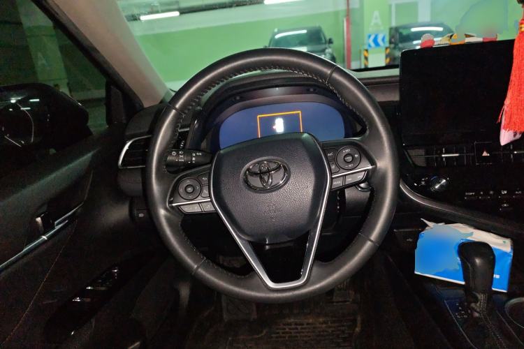 Used Toyota Camry 2023 2.5G Luxury Edition Steering Wheel