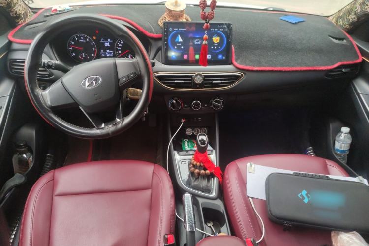 Used Hyundai Celesta 2018 1.6L Automatic GL Enjoyment Version China V Standard Center Console