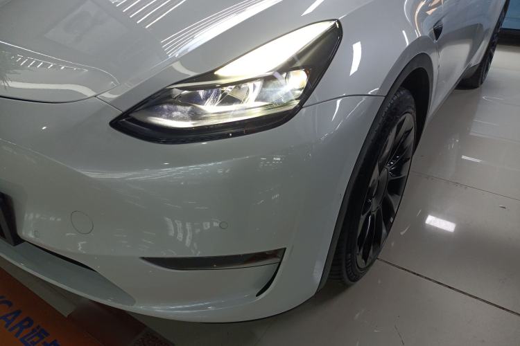 Used Tesla Model Y 2021 Long-Range All-Wheel-Drive Version