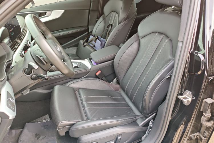 Used Audi A4L 2022 40 TFSI Luxury Dynamic Model