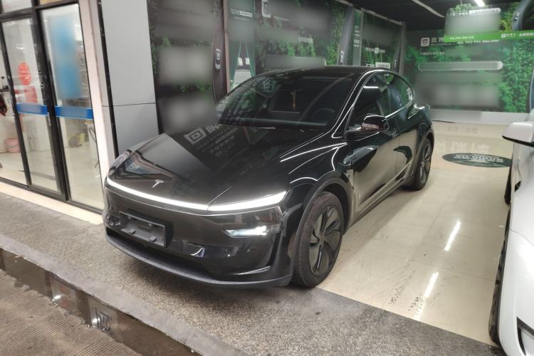 Used Tesla Model Y 2025 Rear-Wheel-Drive Version