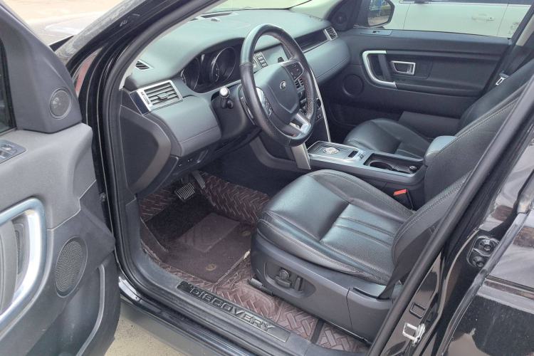 Used Land Rover Discovery Sport 2017 2.0T SE
