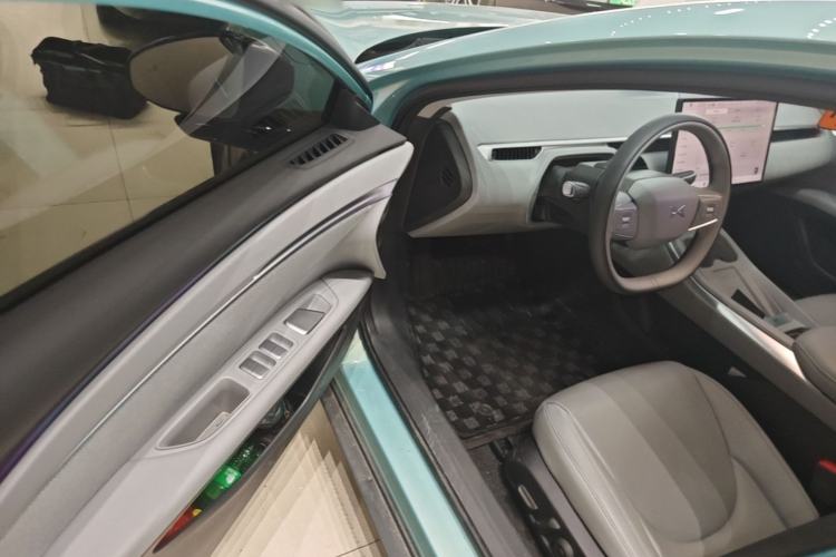 Used XPeng MONA M03 2025 600 with Ultra-Long Range Max Driver Seat