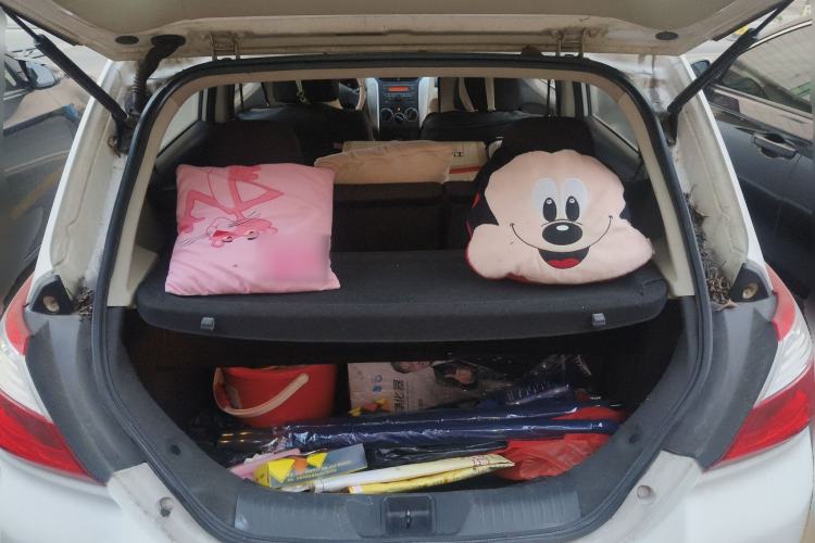 Used Venucia R50 2012 1.6L Manual Comfort Edition