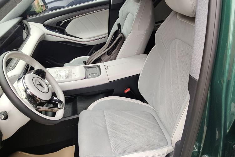 Used VOYAH FREE 2025 318 318 km Rear-Drive Touring Edition Left Front Seat