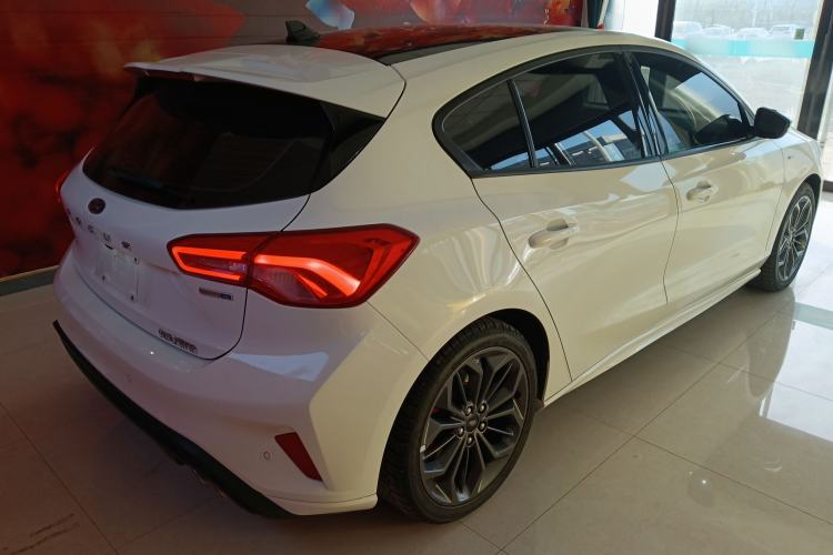 Used Ford Focus 2022 Hatchback EcoBoost 180 Automatic ST Line
