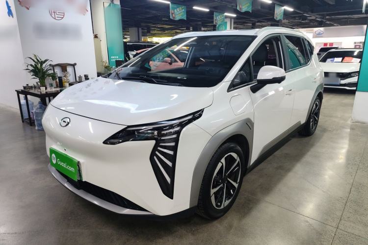 Used AION Y 2023 Plus 510 Smart Edition