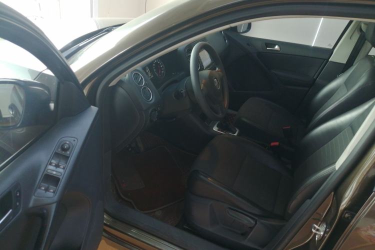 Used Volkswagen Tiguan 2015 1.8TSI Automatic Two-Wheel Drive Trend Edition Driver Seat