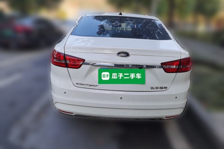 Used Ford Escort 2015 1.5L Automatic Fashion Model