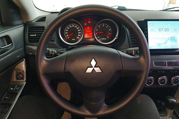 Used Mitsubishi Lancer EX 2013 Fashion Edition 1.8L CVT Comfort Version
