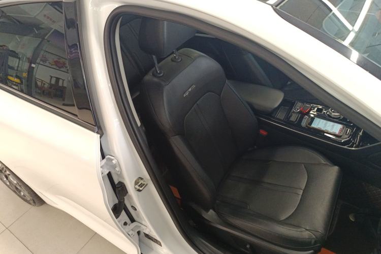 Used Kia K5 2020 380T GT-Line Flagship Edition Right Front Seat