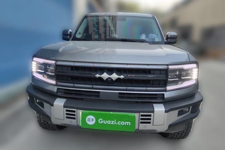 Used Formula Leopard Leopard 5 2023 Navigator Edition
