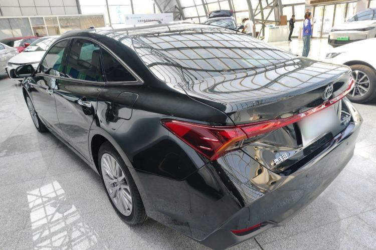 Used Toyota Avalon 2024 Dual-Motor 2.0L Premium Edition