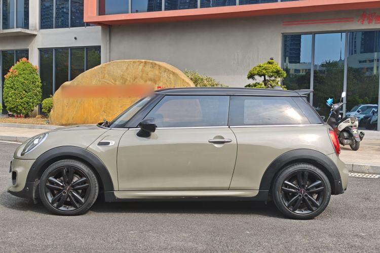 Used MINI MINI 2018 1.5T COOPER Racing Driver
