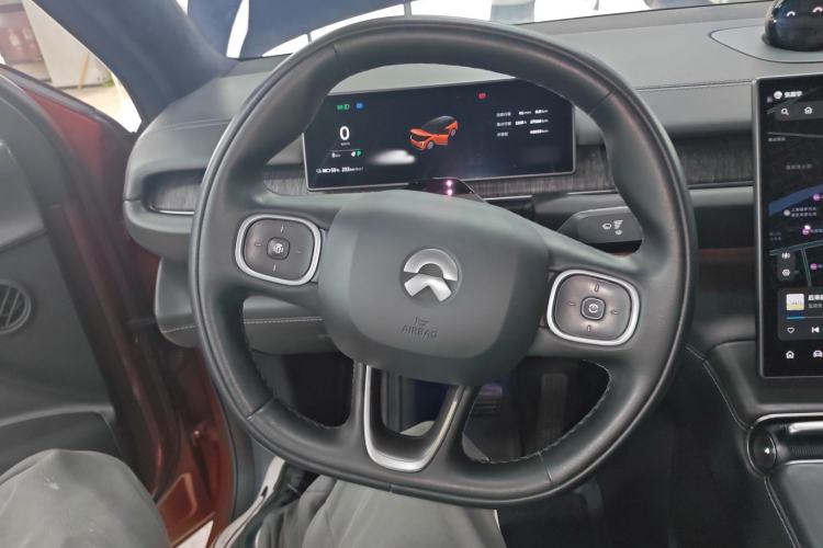 Used Nio ES6 2023 75 kWh Steering Wheel