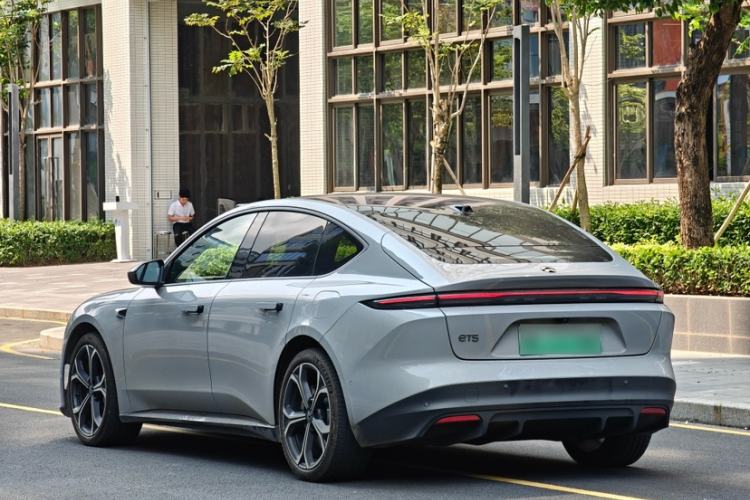 Used Nio ET5 2024 75 kWh Exterior 2