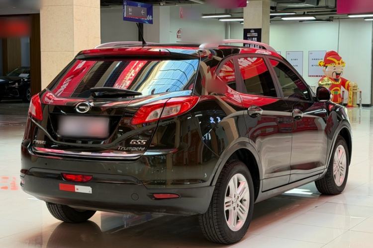 Used GAC Trumpchi GS5 2014 2.0L Automatic Two-Wheel Drive Deluxe Edition Exterior 2