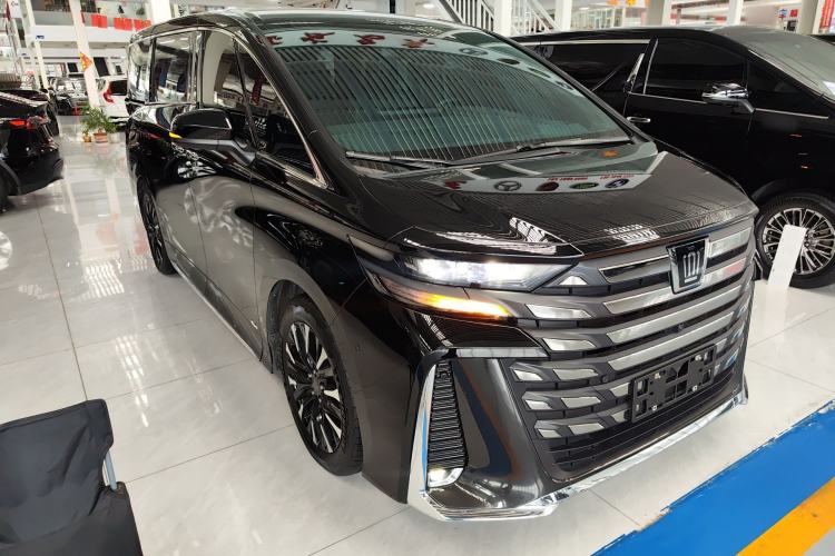 Used Toyota Vellfire 2024 Crown Dual-Engine 2.5L Supreme Executive Edition Front Right 45 Deg