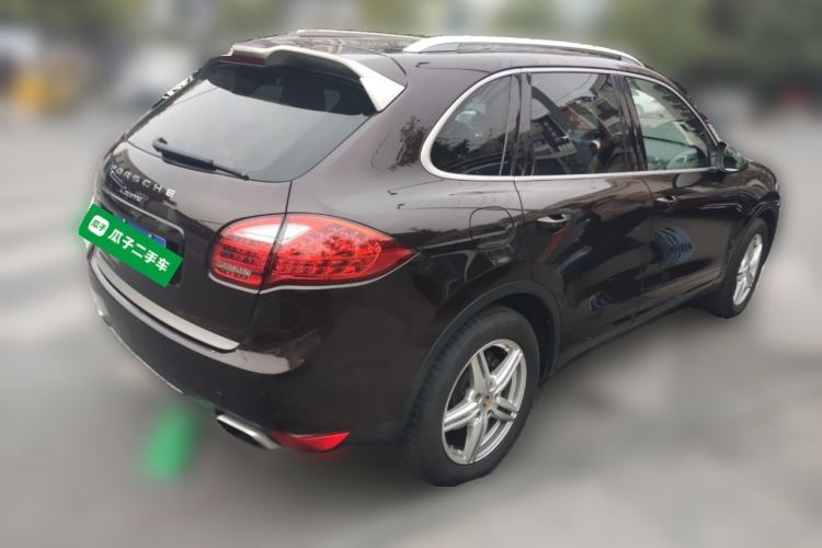 Used Porsche Cayenne 2014 Cayenne Platinum Edition 3.0T Rear Right 45 Deg