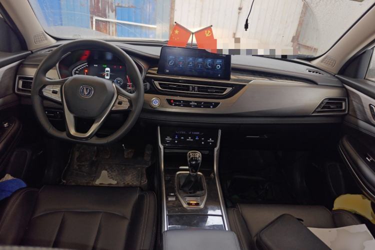 Used CHANGAN CS75 2019 280T Manual Million Edition China VI Center Console