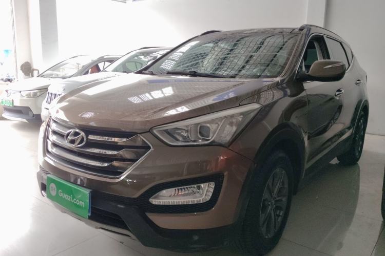 Used Hyundai Santa Fe 2013 2.4L Automatic Two-Wheel Drive Smart Version