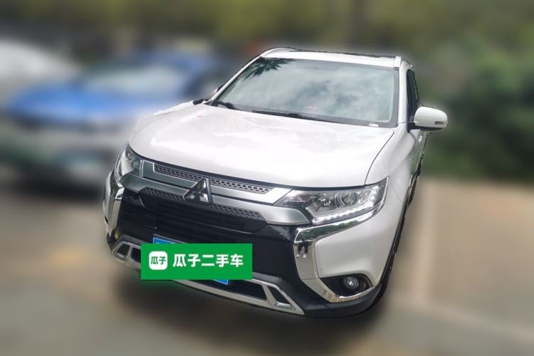 Used Mitsubishi Outlander 2019 2.0L Two-Wheel Drive Comfort Edition 5 Seats China VI Standard