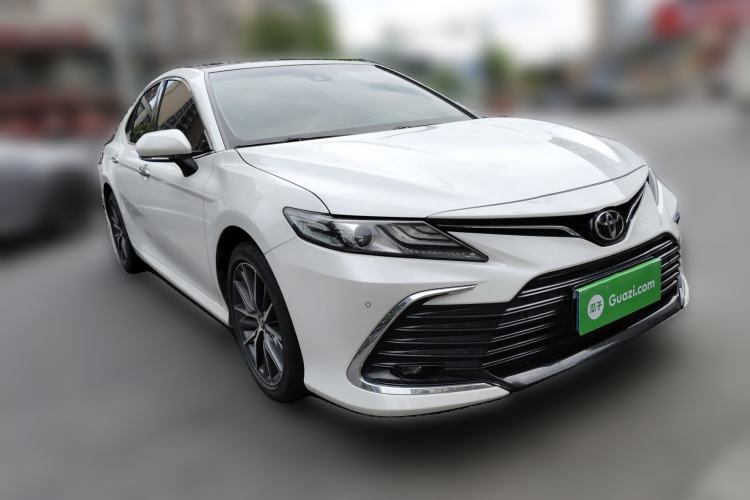 Used Toyota Camry 2021 2.5G Luxury Edition Front Right 45 Deg