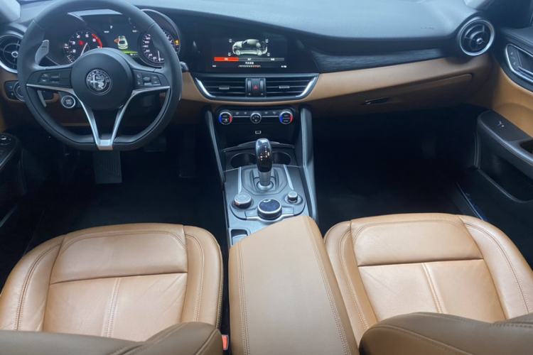 Used Alfa Romeo Giulia 2017 2.0T 280HP Luxury Edition