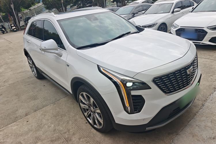 Used Cadillac XT4 2018 28T 4x4 Platinum Edition