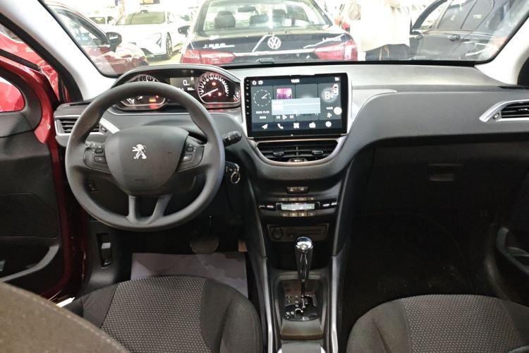 Used Peugeot 2008 2014 1.6L Automatic Fashion Edition
