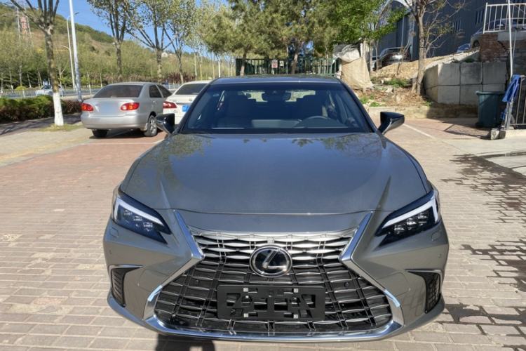 Used Lexus ES 2025 200 Premium Edition
