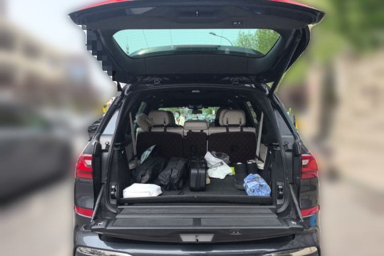 Used BMW X7 2020 xDrive40i Executive M Sport Package Trunk