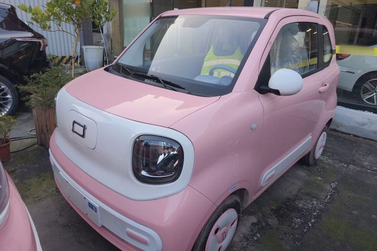 Used Bestune Pony 2025 222km Range Elegant Horse