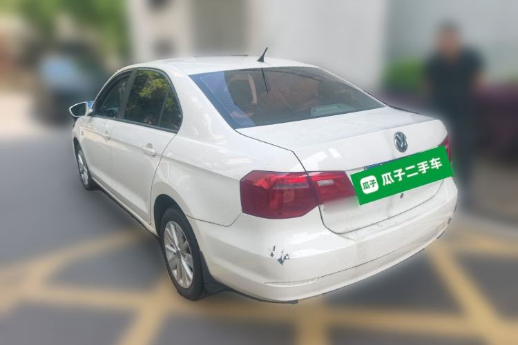 Used Volkswagen Jetta 2013 1.6L Manual Comfort Model
