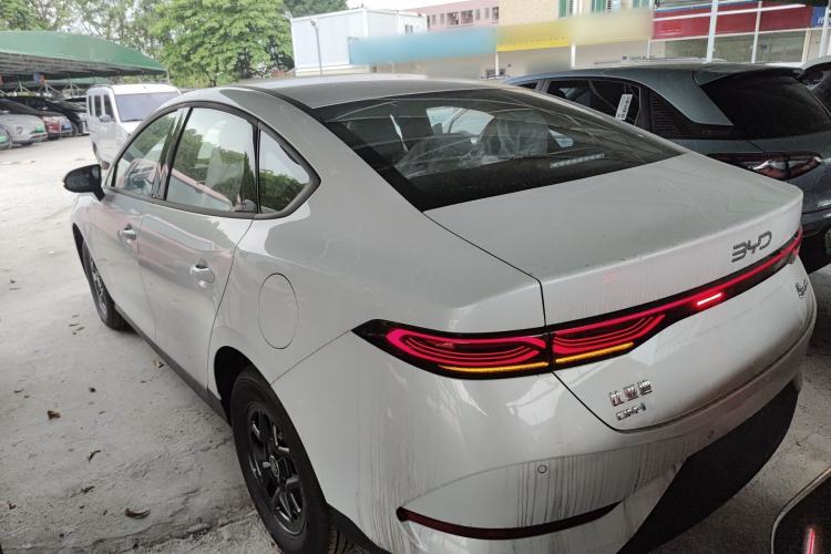 Used BYD Qin PLUS 2026 DM-i 128KM Progressive Model
