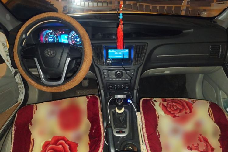 Used BAIC Senova D50 2014 1.5L manual standard version