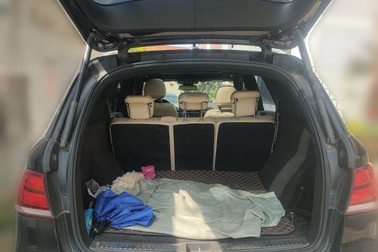 Used Mercedes-Benz GLE 2017 GLE 320 4MATIC Dynamic Model Trunk