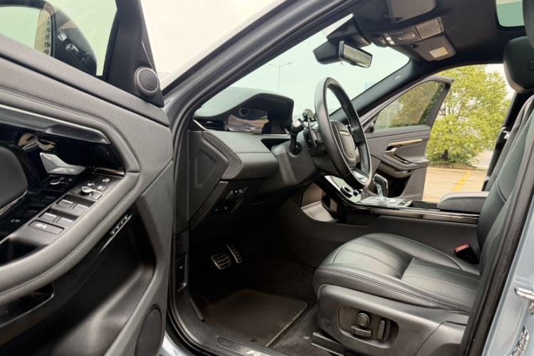 Used Land Rover Range Rover Evoque 2020 249 PS R-DYNAMIC SE Sport Technology Edition