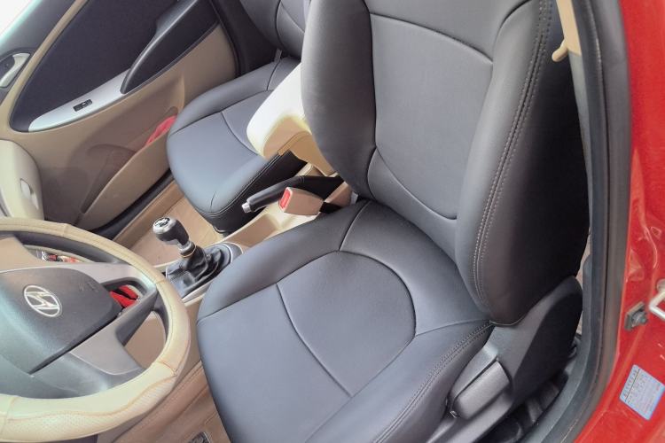 Used Hyundai Verna (older generation) 2014 1.4L Manual Smart GLS Trim