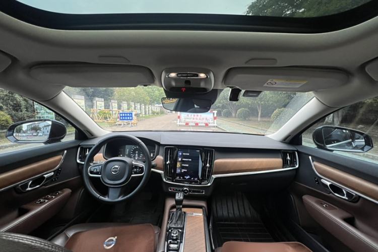Used Volvo S90 2019 T5 Zhiyi Edition
