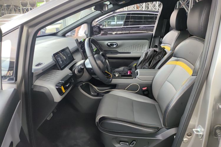 Used AION Y 2022 70 Intelligent Edition Lithium Iron Phosphate Left Front Seat