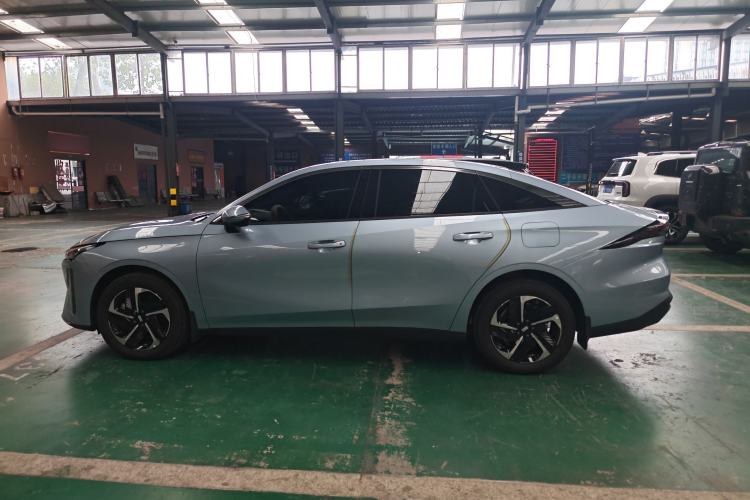 Used Geely Galaxy L6 2025 EM-i 140km Explorer+ Edition