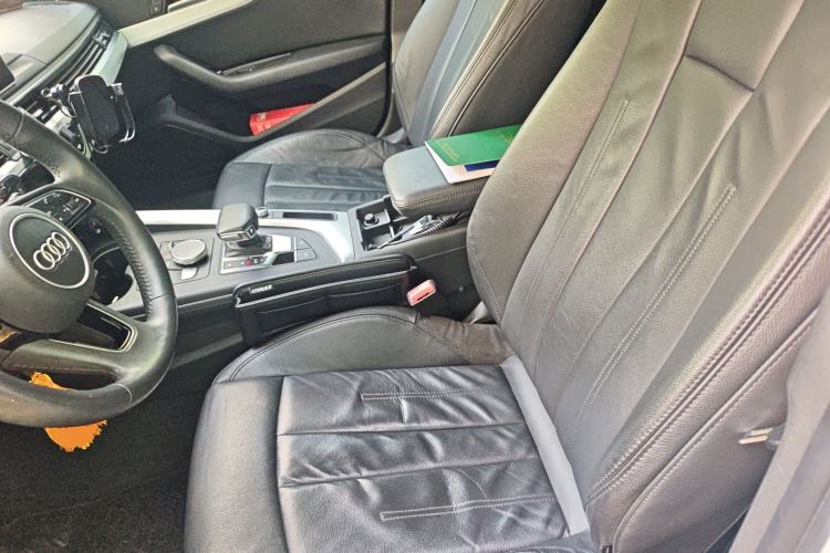 Used Audi A4L 2019 40 TFSI Fashion Version China V
