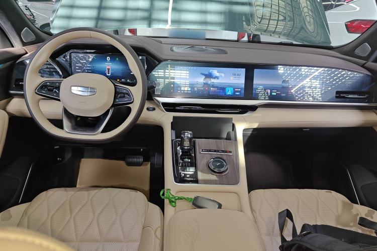 Used Geely Auto Monjaro L 2025 Dongfang Yao 2.0TD Automatic All-Wheel-Drive Wangyue Edition
