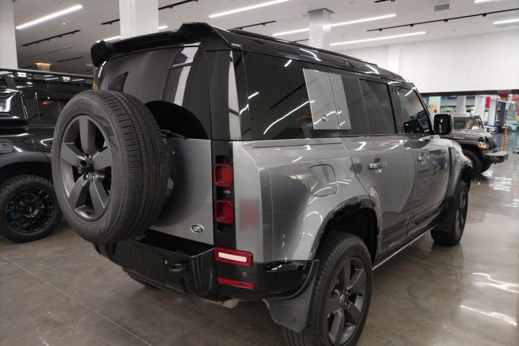 Used Land Rover Defender 2024 110 3.0T P400 X-DYNAMIC HSE
