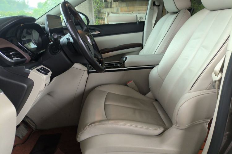 Used Buick GL8 2020 Land Business Class 652T Luxury Model Left Front Seat