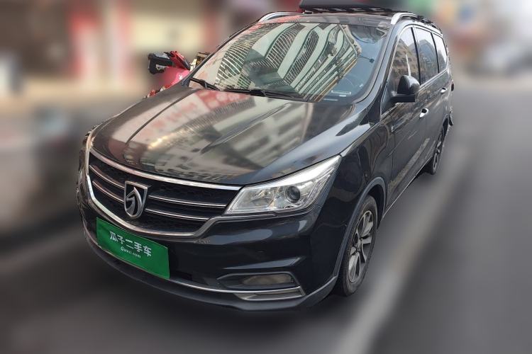 Used Baojun 730 2017 1.5T Manual Style 7 Seats China V