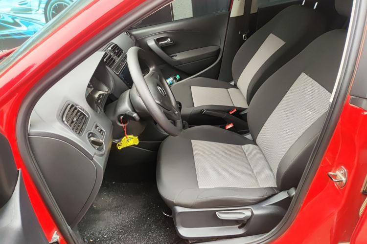 Used Volkswagen Polo 2016 1.4L Manual Fashion Model
