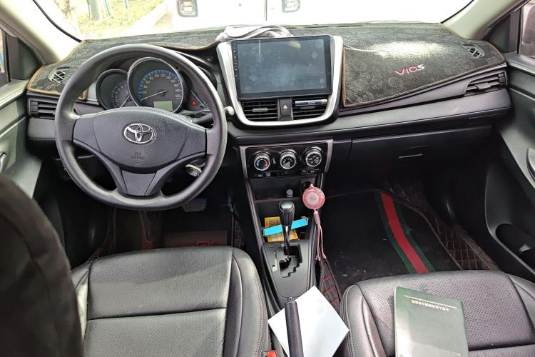 Used Toyota Vios 2017 1.5L CVT Innovation Edition Center Console